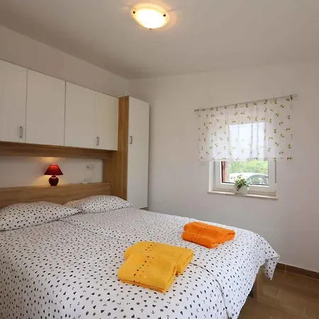 Holiday home In - Insel Krk 45794 *